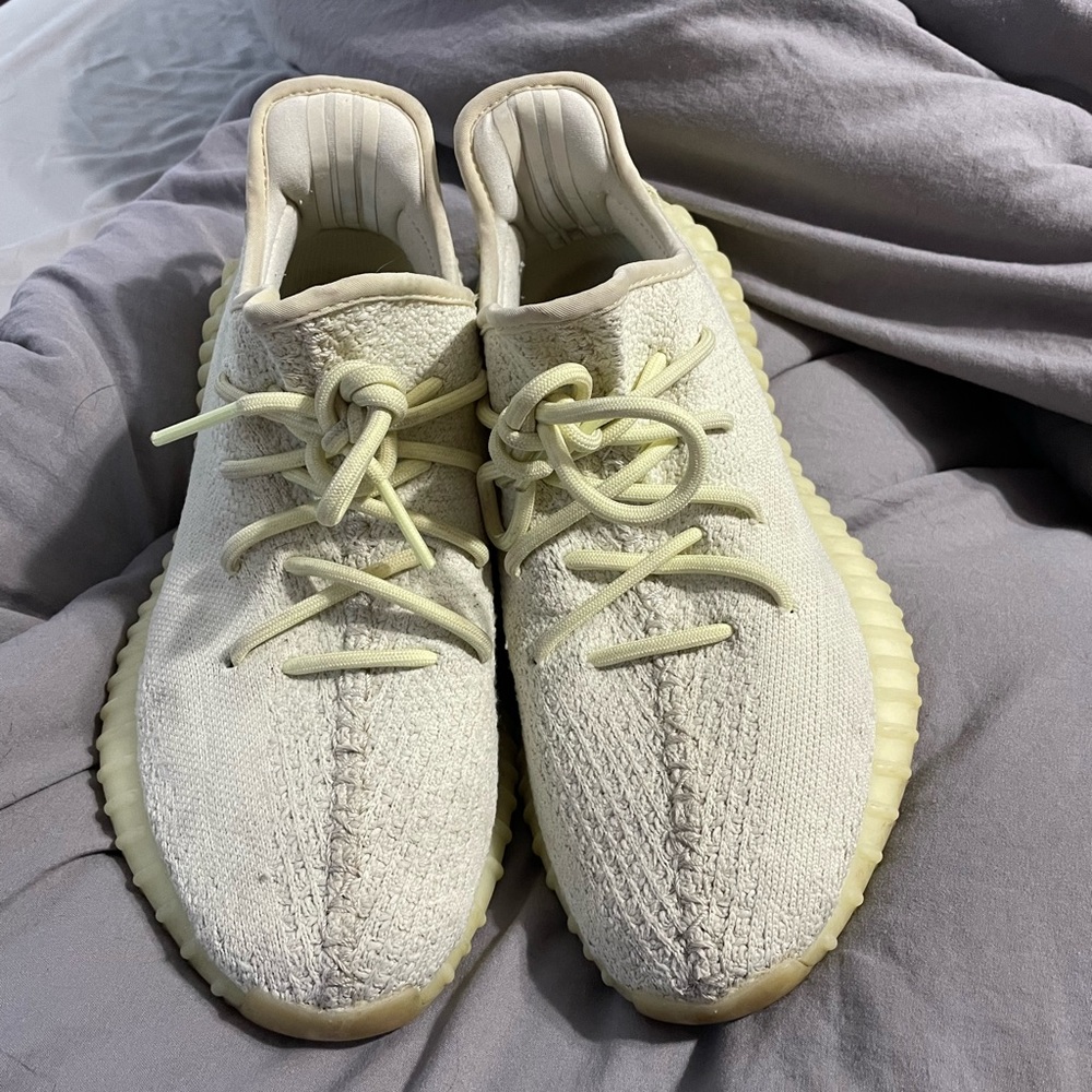 Yeezy Boost 350 V2